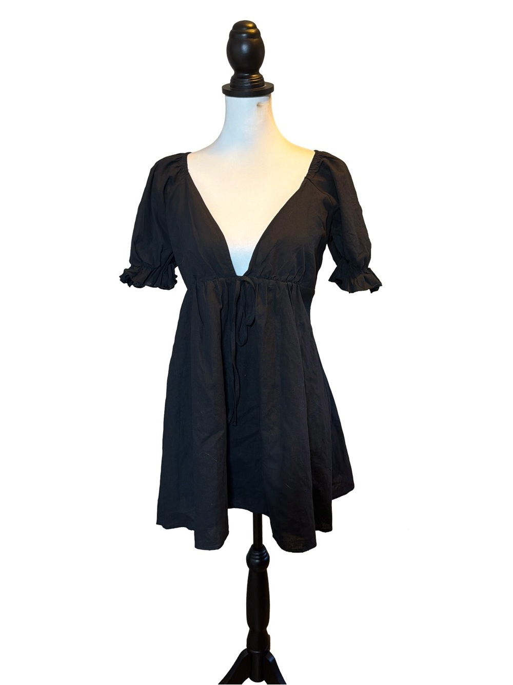 NewPrincess Polly Black Deep V Tie-Front Mini Dress. Size 6